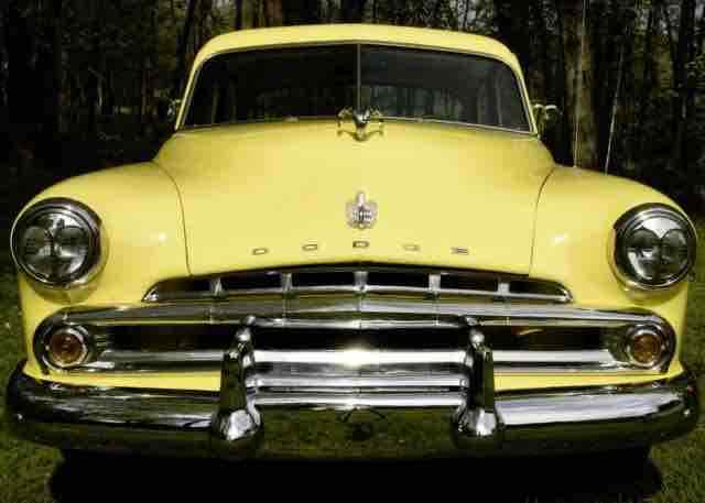 Dodge Coronet 1952 image number 10