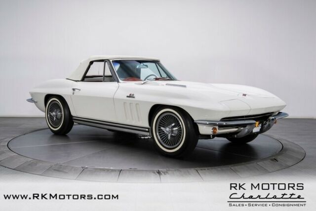 Chevrolet Corvette 1965 image number 9