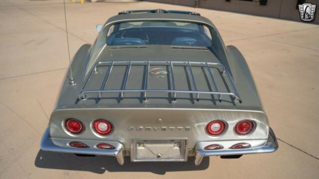 Chevrolet Corvette 1972 image number 8