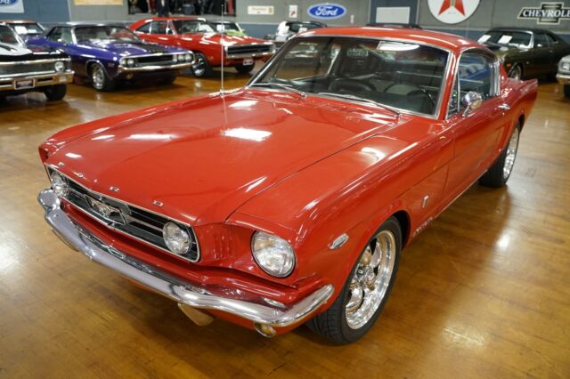 Ford Mustang 1965 image number 13