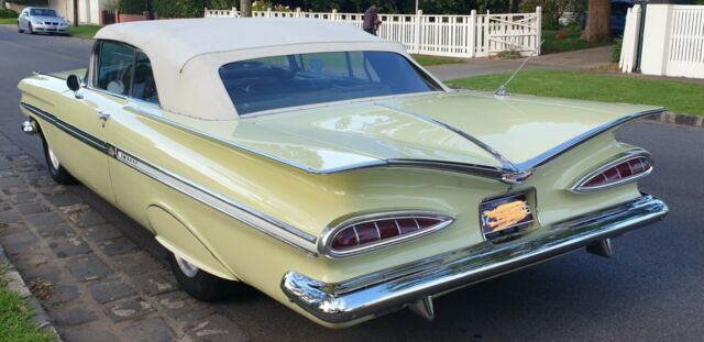 Chevrolet Impala 1959 image number 2