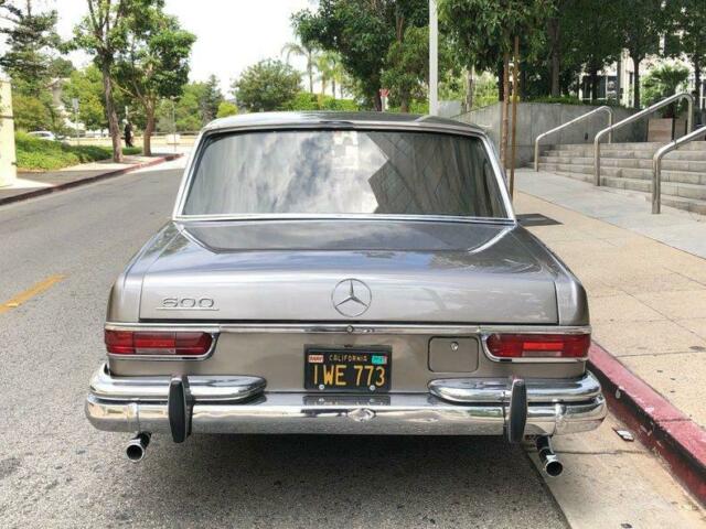 Mercedes-Benz 600-Series 1965 image number 21