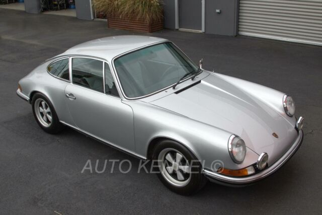 Porsche 911 1973 image number 10