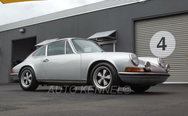 Porsche 911 1973 image number 11