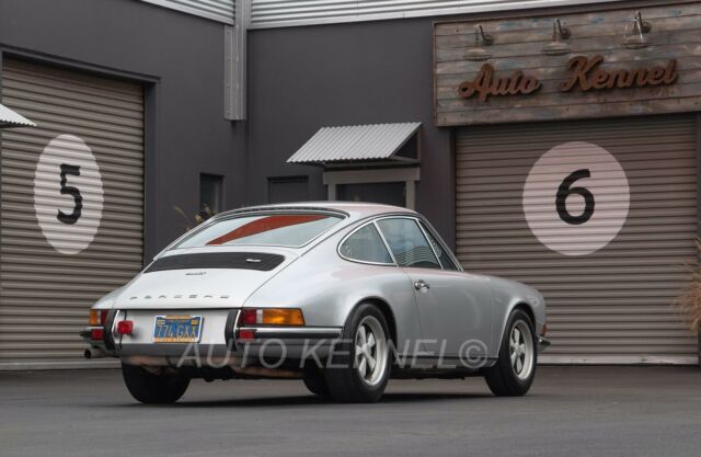 Porsche 911 1973 image number 2