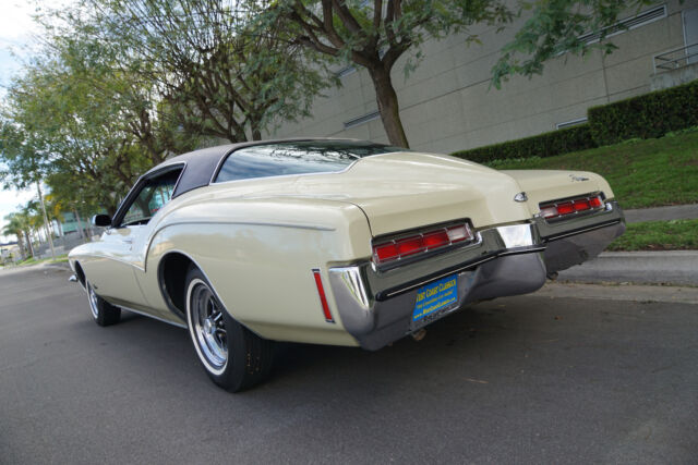 Buick Riviera 2 Door Boat Tail Hardtop with 25K original 1972 image number 15