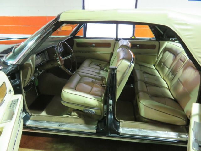 Lincoln Continental 1963 image number 28