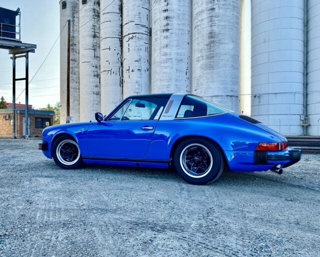 Porsche 911 1979 image number 1