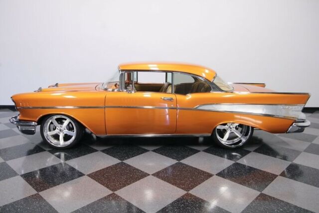 Chevrolet Bel Air/150/210 1957 image number 2