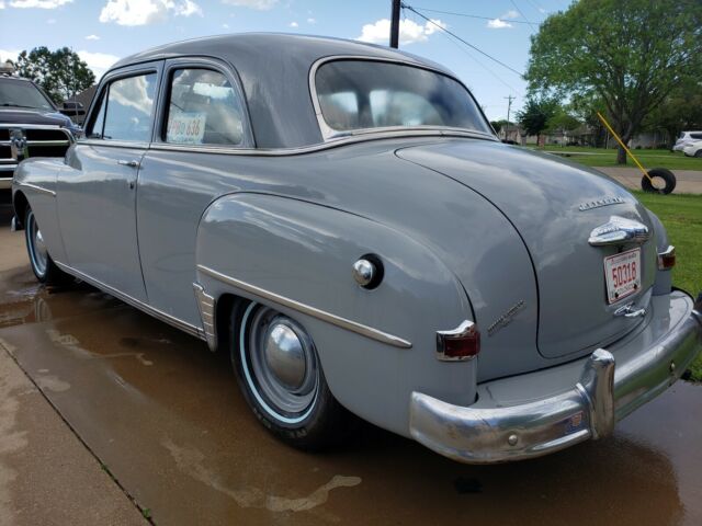 Plymouth DeLuxe 1950 image number 2