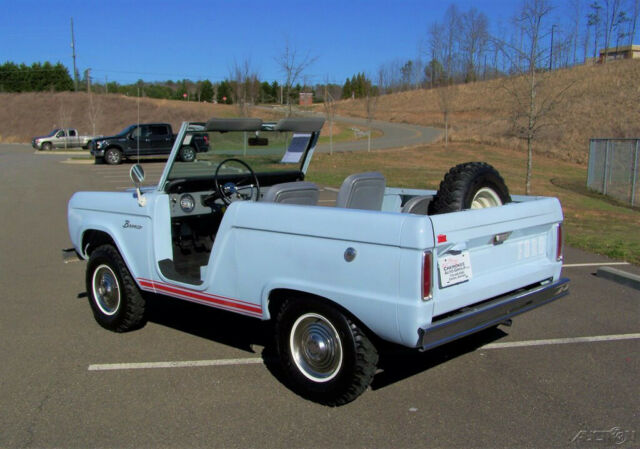 Ford Bronco 1966 image number 2