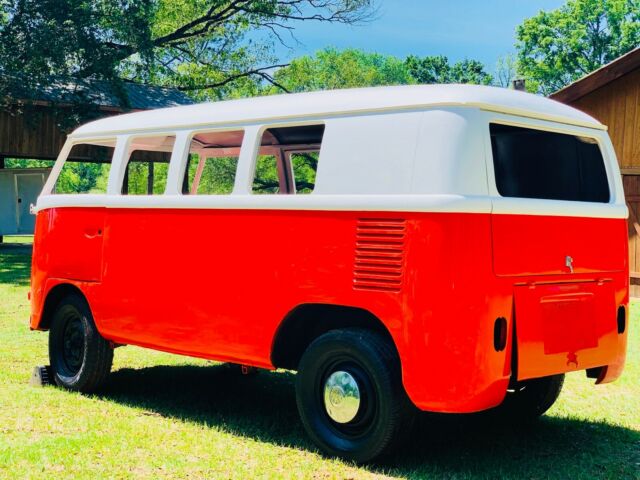 Volkswagen Bus/Vanagon 1967 image number 13