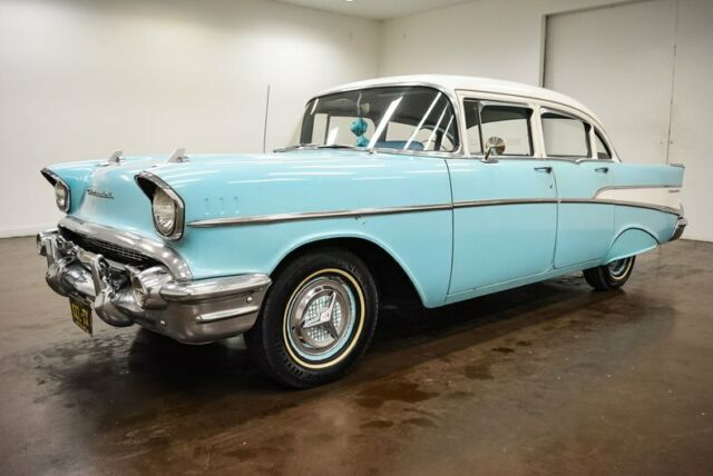 Chevrolet Bel Air/150/210 1957 image number 2