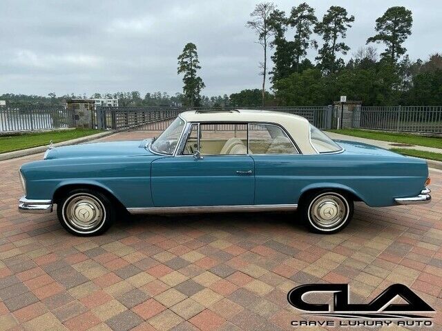 Mercedes-Benz 250SE/C Coupe 1966 image number 25