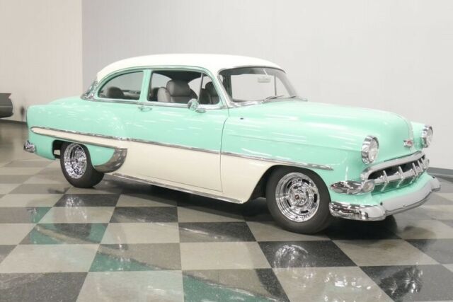 Chevrolet Bel Air/150/210 1954 image number 16