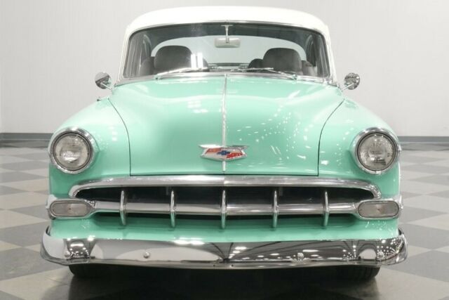 Chevrolet Bel Air/150/210 1954 image number 19