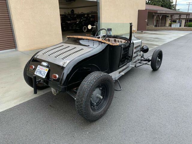 Ford Roadster 1926 image number 26