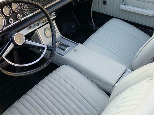 Chrysler 300 Series 1963 image number 11