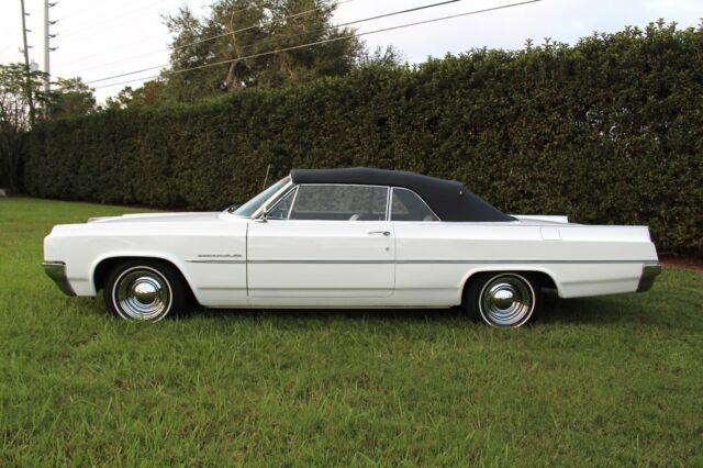 Oldsmobile Eighty-Eight 1963 image number 26