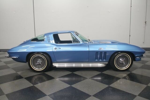 Chevrolet Corvette 1965 image number 23