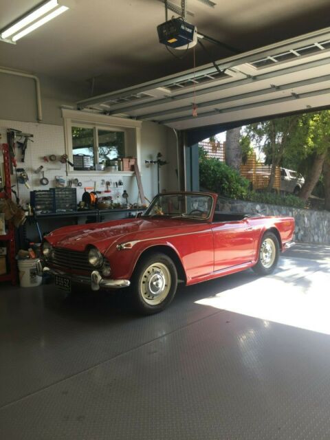 Triumph TR4A 1966 image number 14