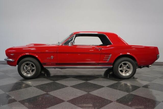 Ford Mustang 1966 image number 2