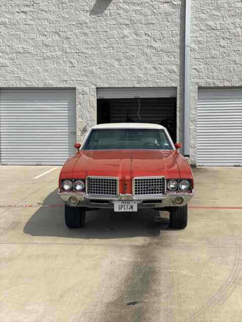 Oldsmobile Cutlass Supreme Classic 1972 image number 1