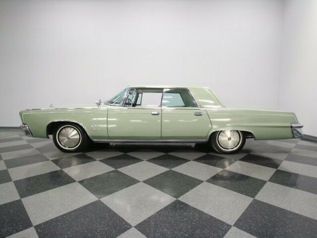 Chrysler Imperial 1964 image number 2