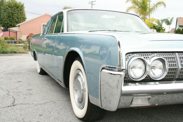 Lincoln Continental 1964 image number 2