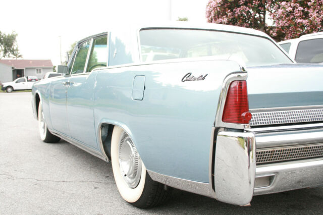 Lincoln Continental 1964 image number 30