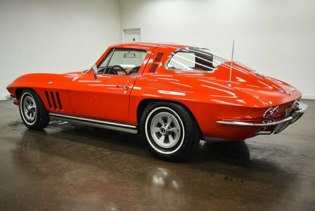 Chevrolet Corvette 1965 image number 27