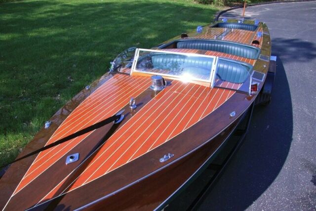 Hutchinson 28' Triple Cockpit Gentleman's Runabout 1934 image number 47