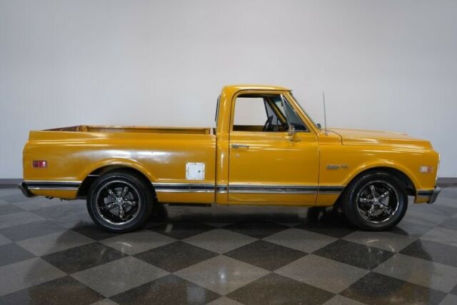 Chevrolet C-10 1971 image number 15