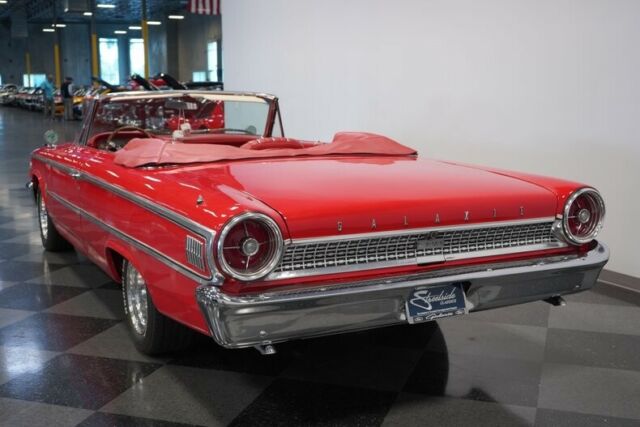 Ford Galaxie 1963 image number 10