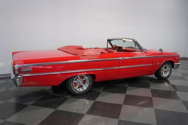 Ford Galaxie 1963 image number 14