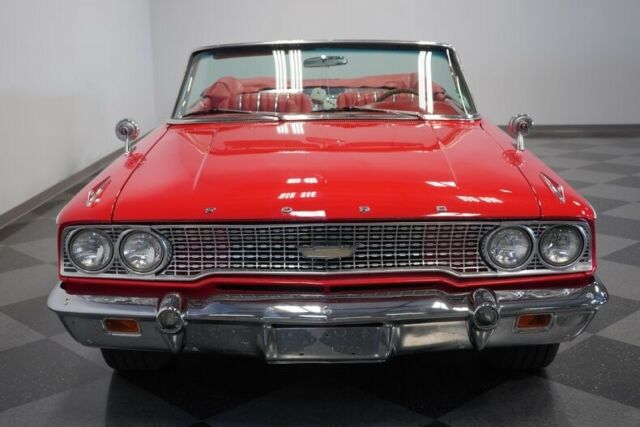 Ford Galaxie 1963 image number 19