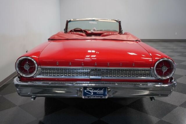 Ford Galaxie 1963 image number 35