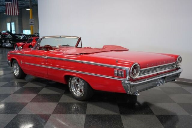 Ford Galaxie 1963 image number 9