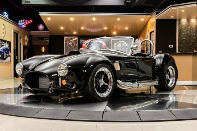 Shelby Cobra 1965 image number 24