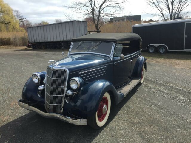 Ford Phaeton 1935 image number 1