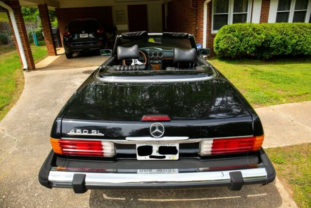 Mercedes-Benz SL-Class 1977 image number 15