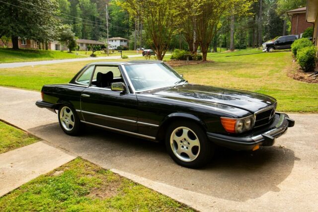 Mercedes-Benz SL-Class 1977 image number 8