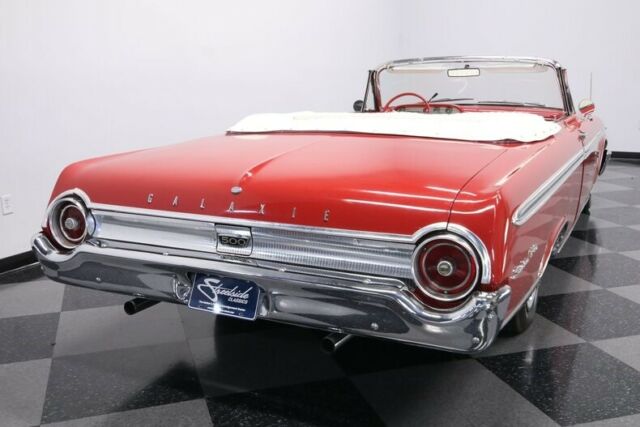 Ford Galaxie 1962 image number 12