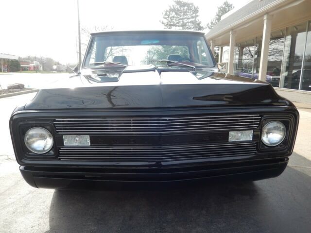 Chevrolet C-10 1969 image number 2