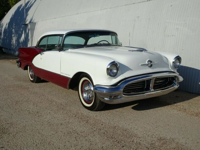 Oldsmobile Ninety-Eight 1956 image number 12