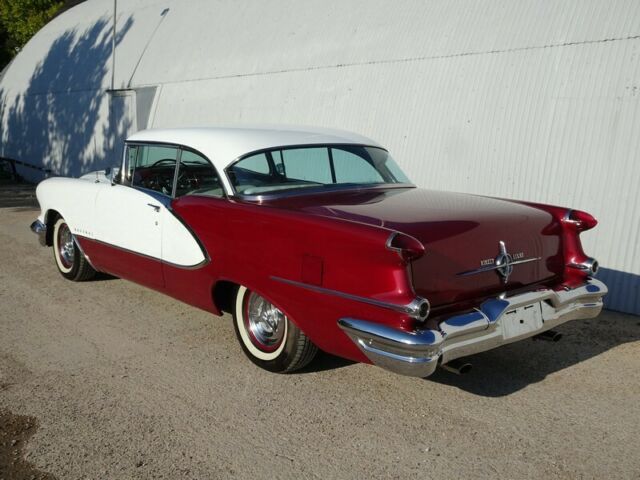 Oldsmobile Ninety-Eight 1956 image number 25