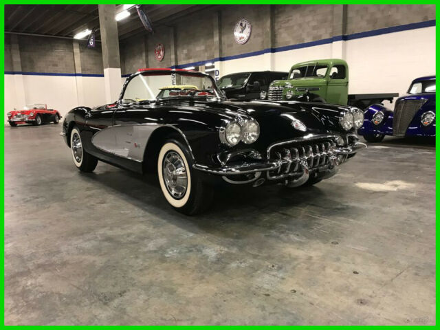 Chevrolet Corvette 1960 image number 24