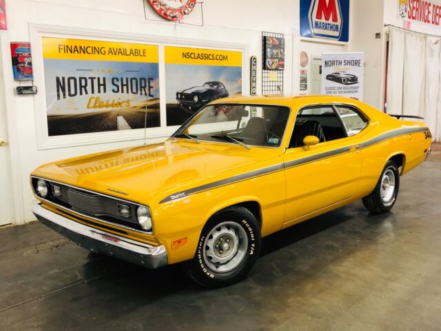 Plymouth Duster 1971 image number 26