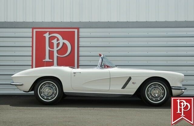 Chevrolet Corvette 1962 image number 1