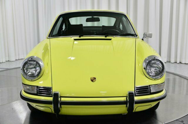 Porsche 911 1972 image number 2